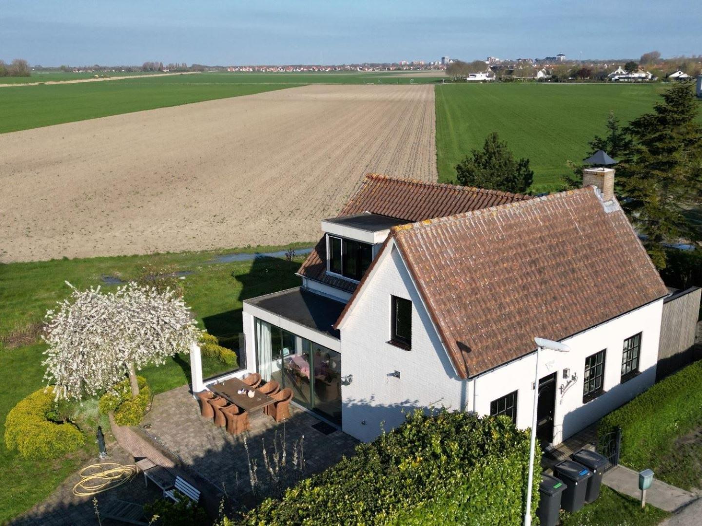 Buitenhof, Cosy With Stunning Views Villa
